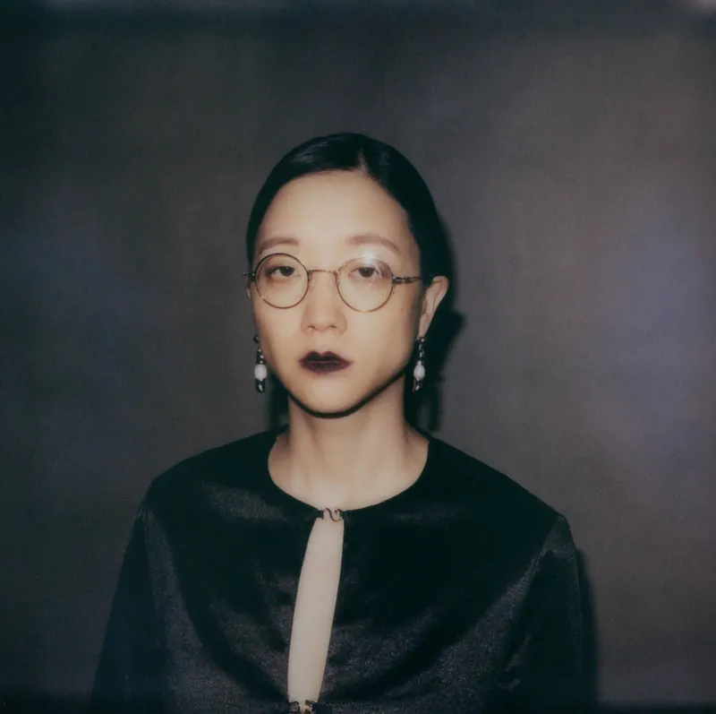 Christine Sun Kim: Community Sigh (performance) at the Bourse de Commerce