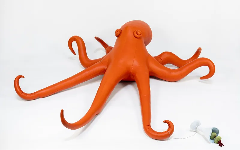 Cosima von Bonin – Dollys & Beaux